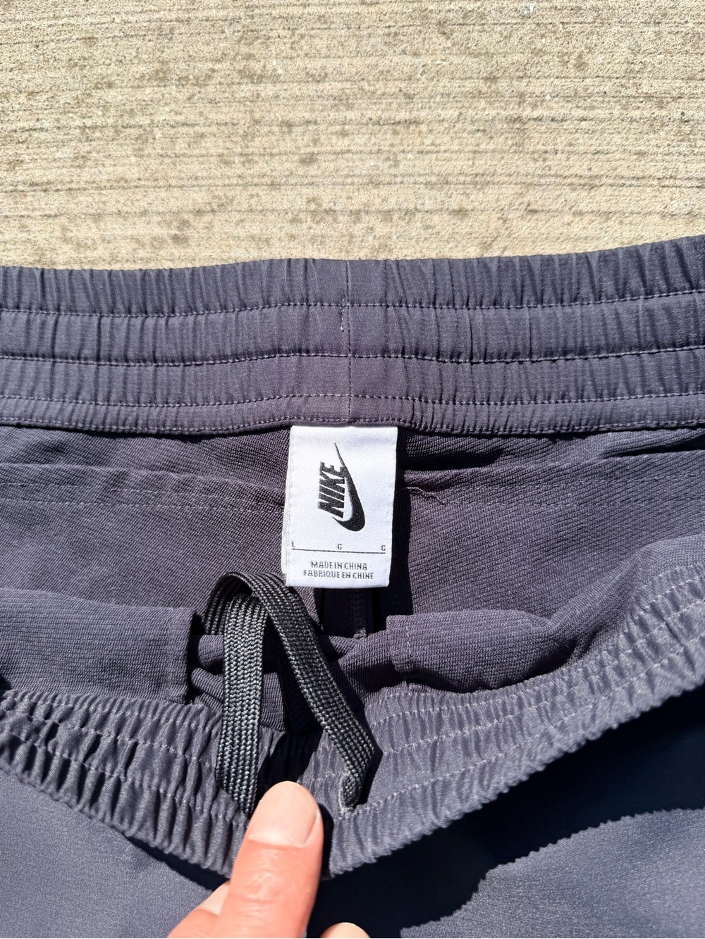 Nike Dark Navy Cargo Capri Pants with Multiple Pockets L - Picture 8 of 13